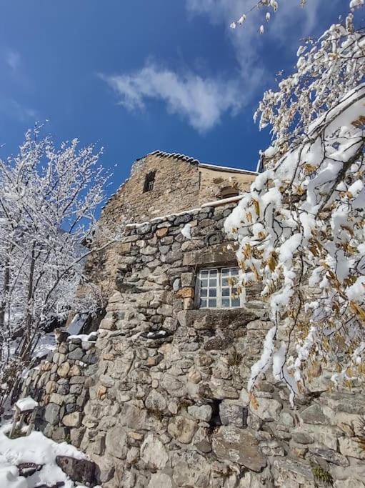 Chambre Ou Gite Dans Une Maison De Montagne - De Suzon A Zelie Entraigues  المظهر الخارجي الصورة